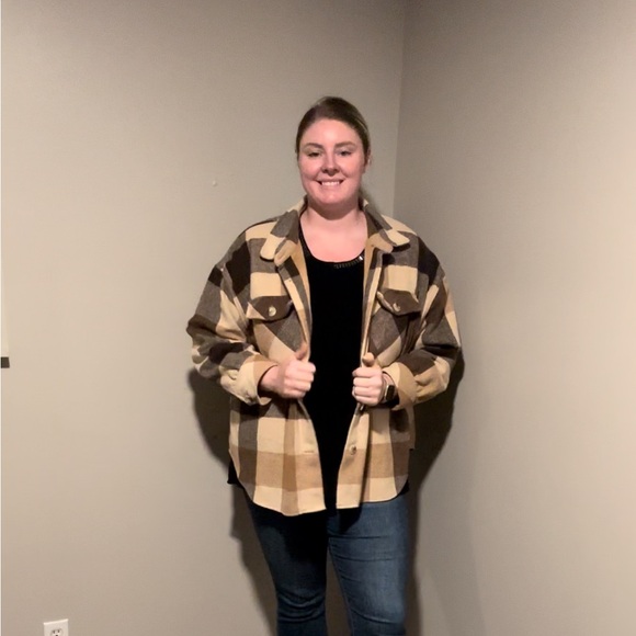 Super thick plaid shacket! - Picture 4 of 5